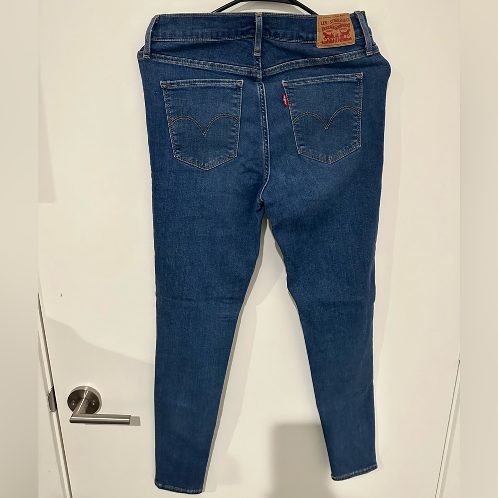 Levi’s 720 super skinny size 28